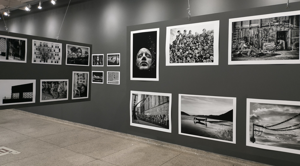 Detalhe do salão de exposições no segundo piso